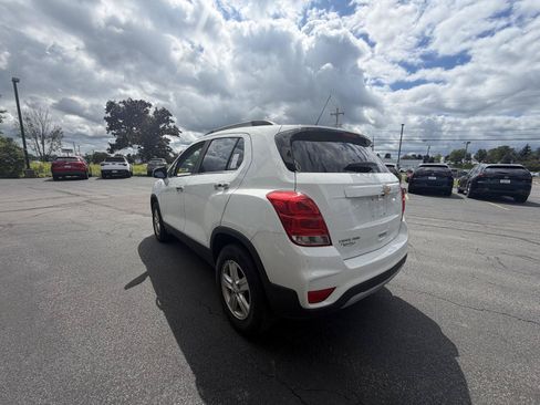 Used 2019 Chevrolet Trax LT w/ LT Convenience Package AWD/4WD image 5