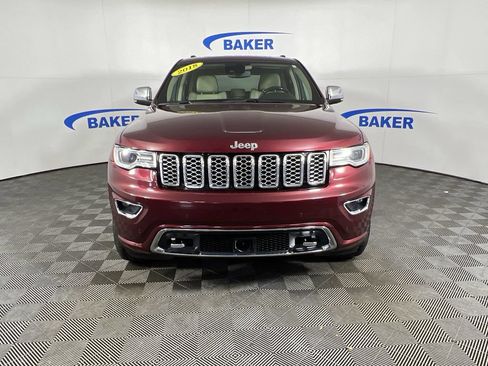 Used 2018 Jeep Grand Cherokee Overland AWD/4WD image 2