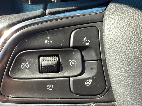 Used 2023 Buick Envision Preferred FWD image 21