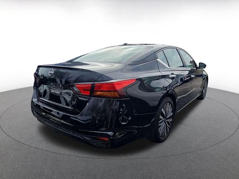 Used 2025 Nissan Altima 2.5 SV image 6