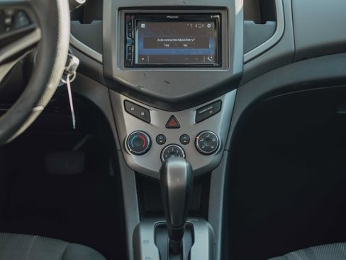 Used 2013 Chevrolet Sonic LT FWD image 9