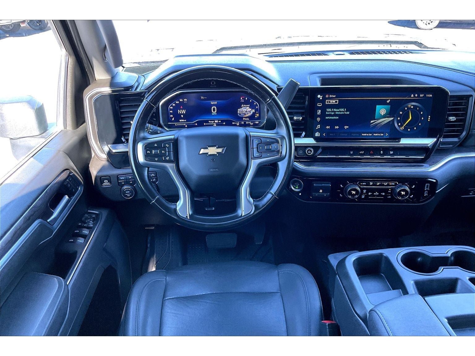 Used 2025 Chevrolet Silverado 3500 LTZ AWD/4WD image 5