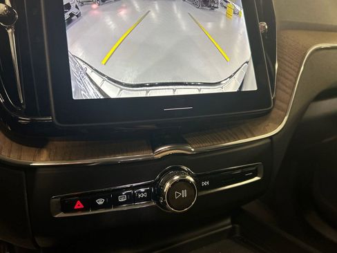 Used 2026 Volvo XC60 B5 Plus w/ Protection Package Premier image 18