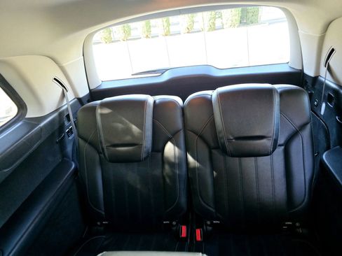 Used 2015 Mercedes-Benz GL 450 4MATIC w/ Lighting Package image 49