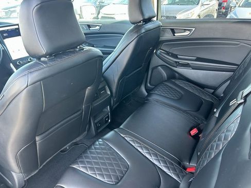 Used 2024 Ford Edge Titanium image 30