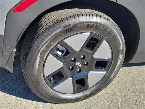 New 2026 Hyundai Santa Fe SE image 23