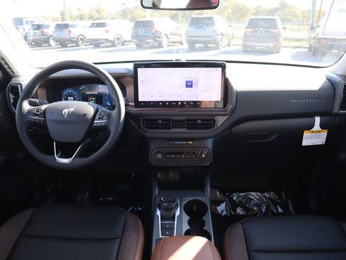 New 2025 Ford Bronco Sport Outer Banks image 34