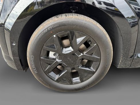 New 2026 Kia EV9 Land w/ Nightfall Edition Package image 9