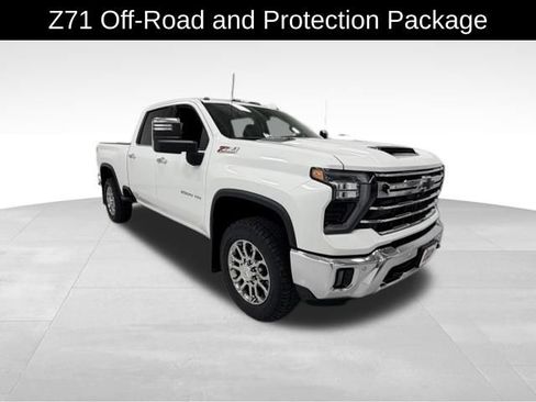 Certified 2026 Chevrolet Silverado 2500 LTZ w/ LTZ Plus Package AWD/4WD image 8