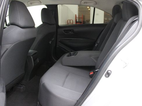 Used 2022 Toyota Corolla LE image 8