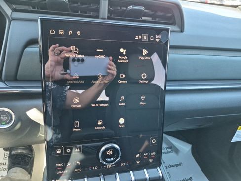 New 2026 GMC Terrain AT4 w/ Technology Package II image 20