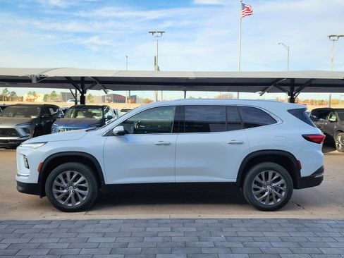 New 2026 Buick Enclave Preferred image 7