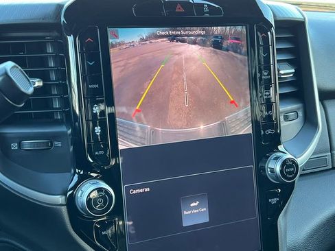 Used 2025 RAM 2500 Big Horn image 33