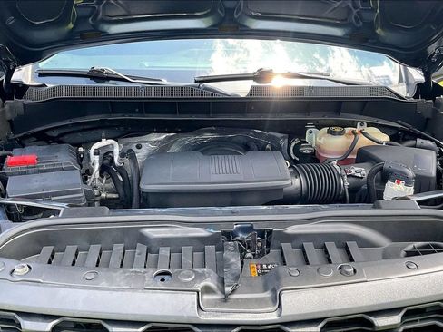 Used 2020 Chevrolet Silverado 1500 Custom w/ Custom Value Package RWD image 10