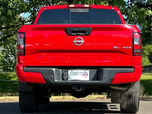 Used 2024 Nissan Frontier SL w/ Technology Package AWD/4WD image 7
