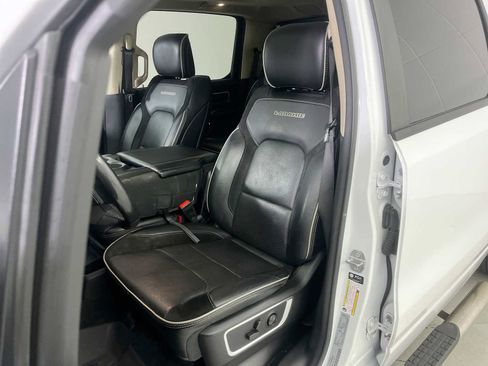 Used 2021 RAM 1500 Laramie image 13