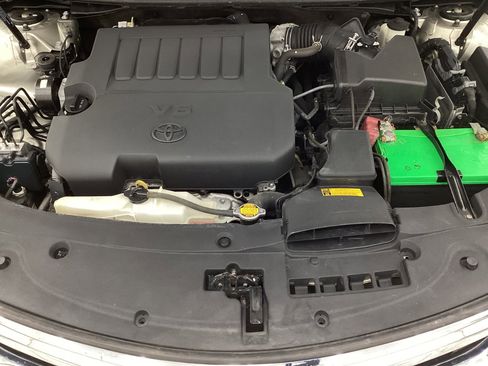 Used 2013 Toyota Avalon XLE Touring image 44
