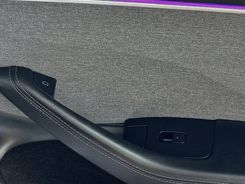 Used 2025 Tesla Model 3 Long Range RWD image 27