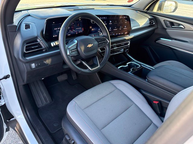 Certified 2026 Chevrolet Traverse LT w/ Driver Confidence Package FWD image 14
