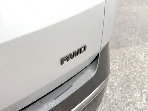 Used 2020 Chevrolet Traverse Premier w/ Redline Edition image 12