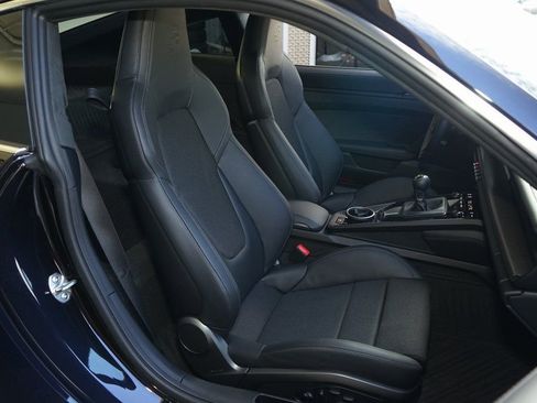 Used 2026 Porsche 911 GT3 RWD image 11