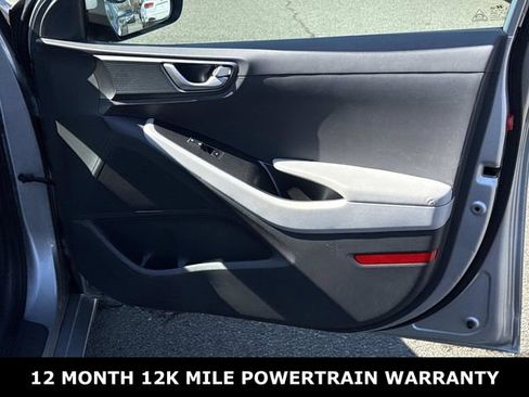 Used 2022 Hyundai Ioniq SE image 8