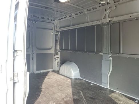 New 2026 RAM ProMaster 2500 w/ Quick Order Package 22G SLT FWD image 13