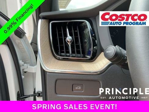 New 2026 Volvo XC60 B5 Plus w/ Protection Package Premier AWD/4WD image 25