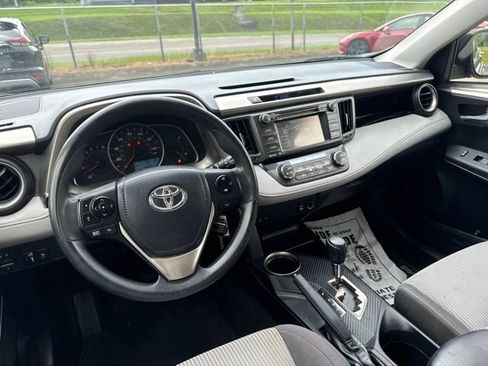 Used 2014 Toyota RAV4 XLE AWD/4WD image 13