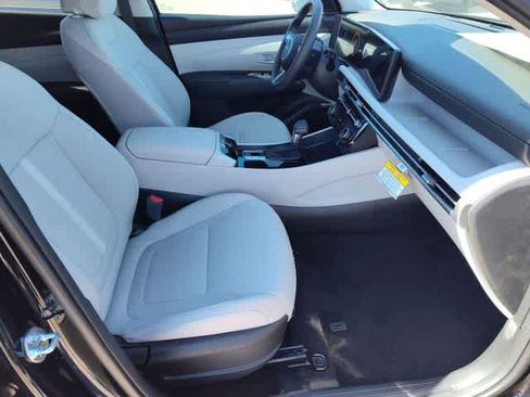 New 2026 Hyundai Tucson SEL FWD image 18