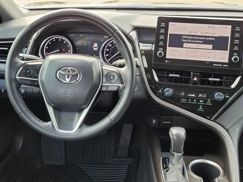 Used 2023 Toyota Camry XLE image 16
