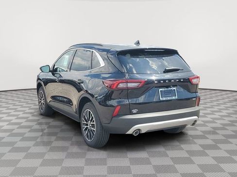 New 2025 Ford Escape SE image 3