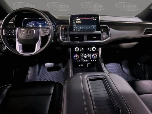 Used 2023 GMC Yukon XL SLT w/ SLT Luxury Package AWD/4WD image 19