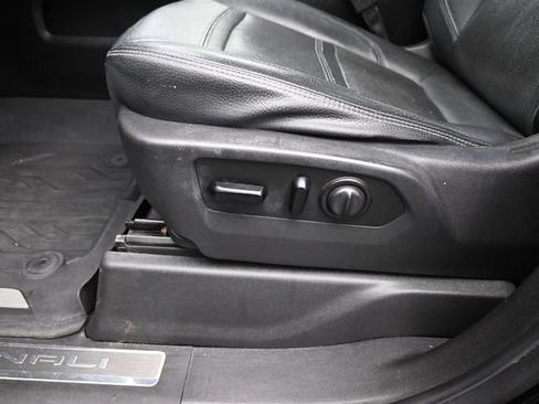 Used 2020 GMC Sierra 1500 Denali w/ Denali Carbonpro Edition AWD/4WD image 19