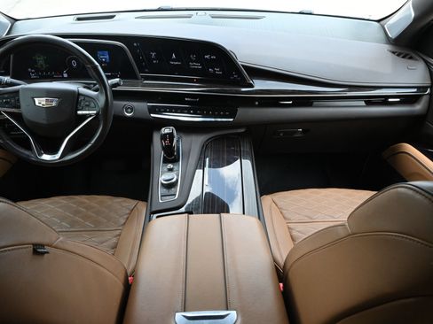 Used 2023 Cadillac Escalade ESV Sport w/ Touring Package AWD/4WD image 8