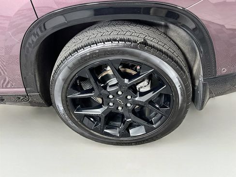 Used 2026 Chevrolet Traverse RS w/ LPO, Floor Liner Package AWD/4WD image 28
