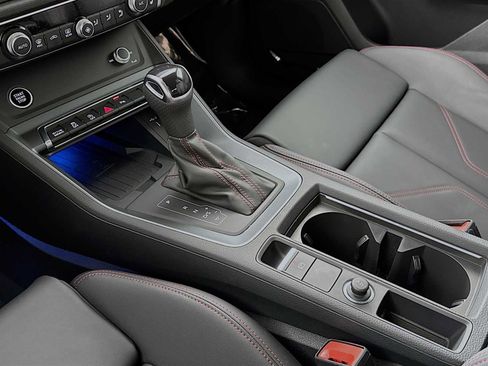 Certified 2025 Audi Q3 2.0T Premium Plus w/ Premium Plus Package image 15