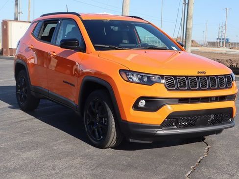 New 2026 Jeep Compass Latitude image 2