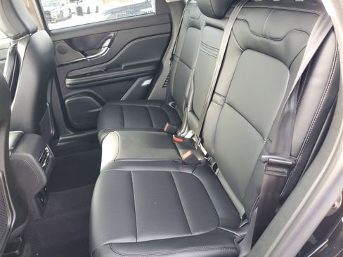 New 2026 Lincoln Corsair Premiere image 27