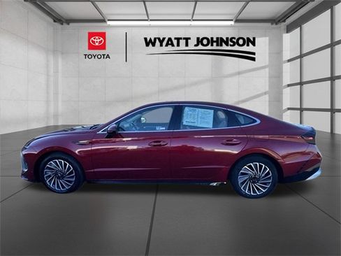 Used 2024 Hyundai Sonata SEL image 2