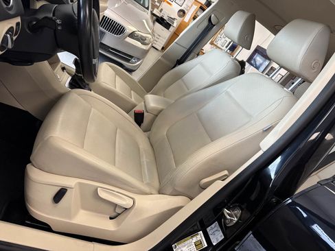 Used 2016 Volkswagen Tiguan S image 21