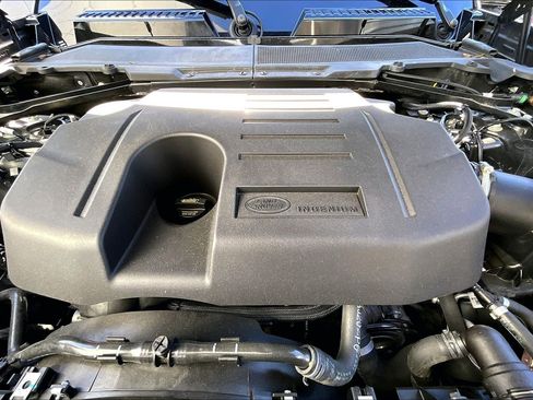 Used 2023 Land Rover Defender 130 X image 10