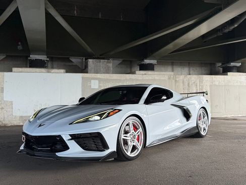 Used 2020 Chevrolet Corvette Stingray Preferred Cpe w/ 2LT Preferred Equipment Group RWD image 4