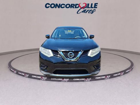Used 2015 Nissan Rogue S AWD/4WD image 2
