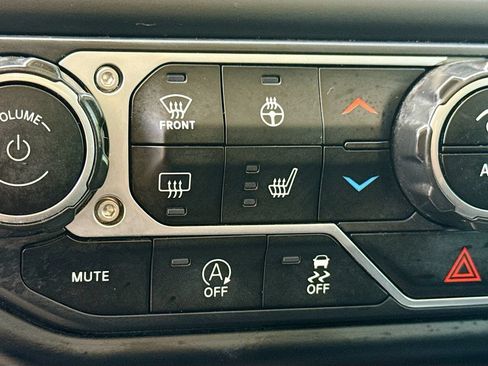 Used 2023 Jeep Gladiator Sport AWD/4WD image 22
