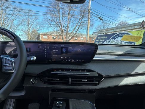 New 2026 Buick Enclave Sport Touring w/ Super Cruise Package image 20