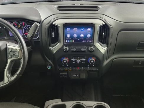 Used 2019 Chevrolet Silverado 1500 RST AWD/4WD image 21