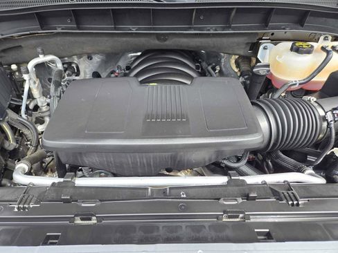 Certified 2024 GMC Sierra 1500 SLT RWD image 31