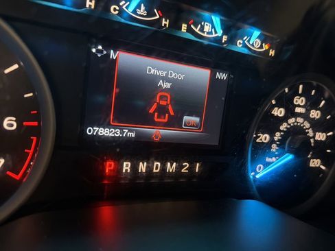 Used 2017 Ford F150 XLT w/ Equipment Group 301A Mid AWD/4WD image 3