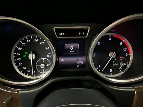 Used 2015 Mercedes-Benz ML 250 BlueTEC 4MATIC w/ Premium 1 Package image 19
